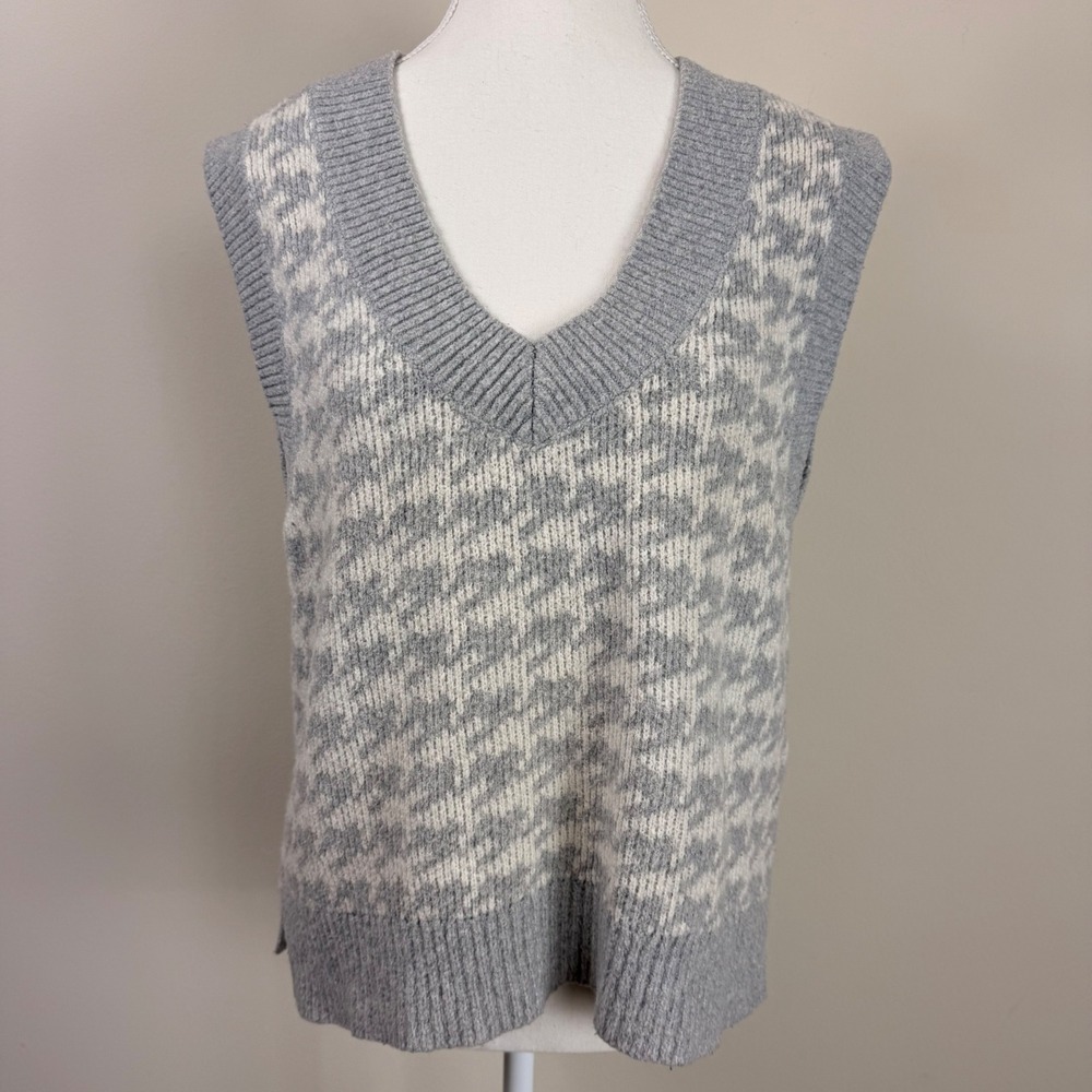 Abercrombie & Fitch Oversized Houndstooth V Neck Sweater Vest Gray White Size S - Picture 1 of 8